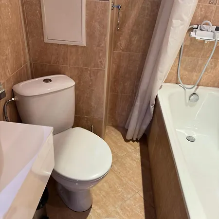 1-bedroom - Bathtub - 10mins From Skilift Gondola - Freewifi - Workdesk - Heating - Full Kitchen At Edelweiss Lejlighed